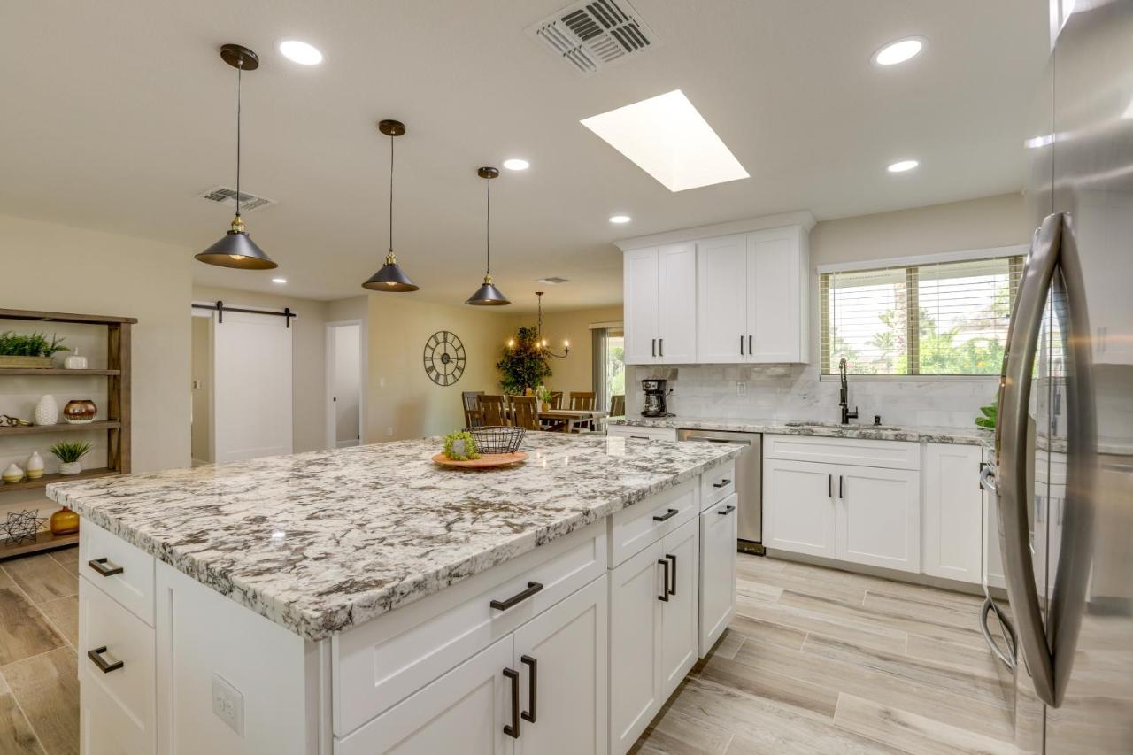 Sun City Retreat With Patio Near Golfing And Hiking! Exterior foto